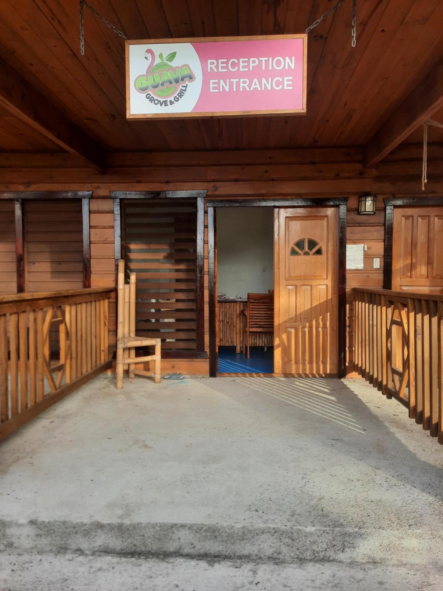 Guava Grove Resort & Villas Sandy Bay Buitenkant foto