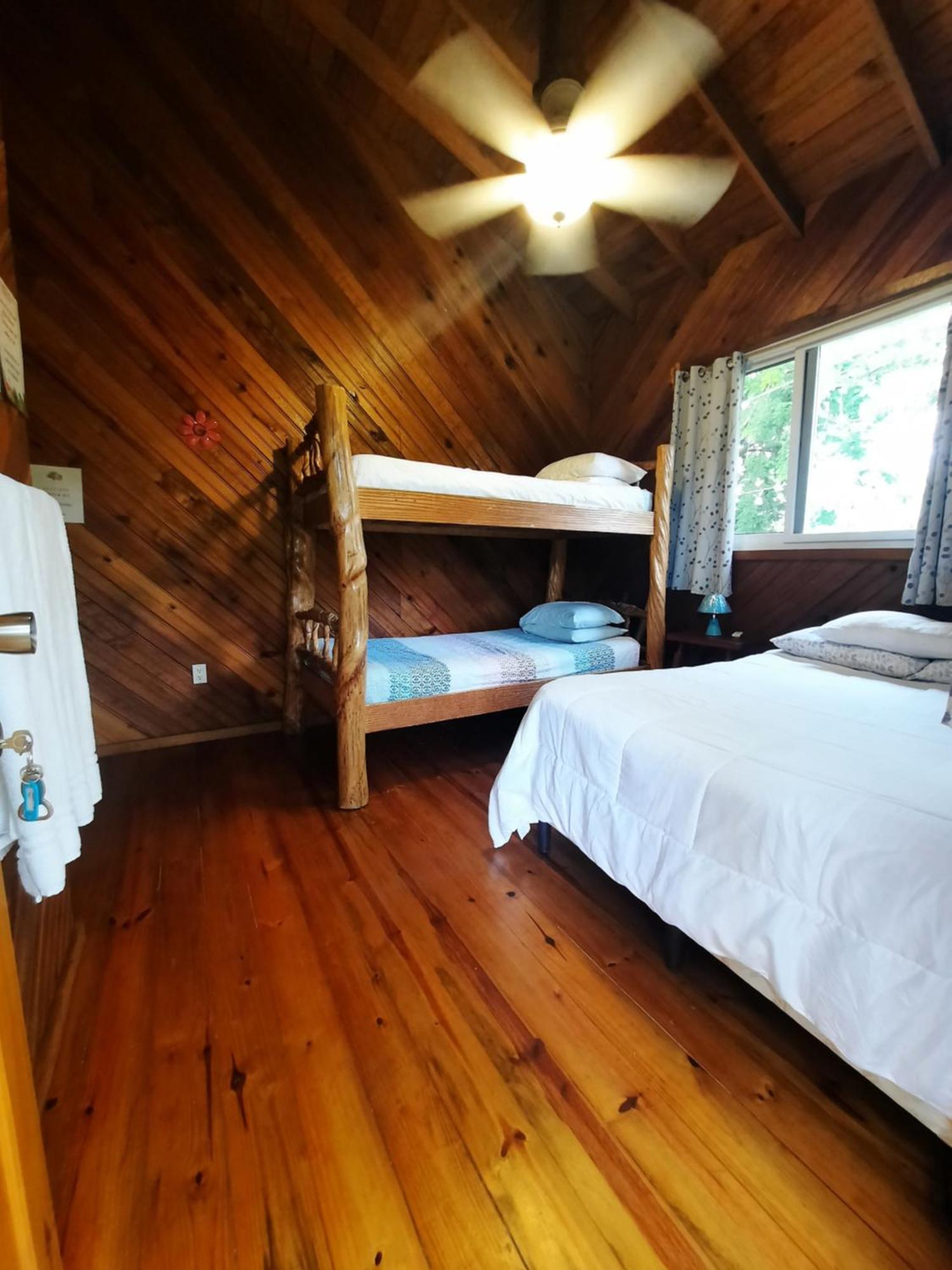 Guava Grove Resort & Villas Sandy Bay Buitenkant foto