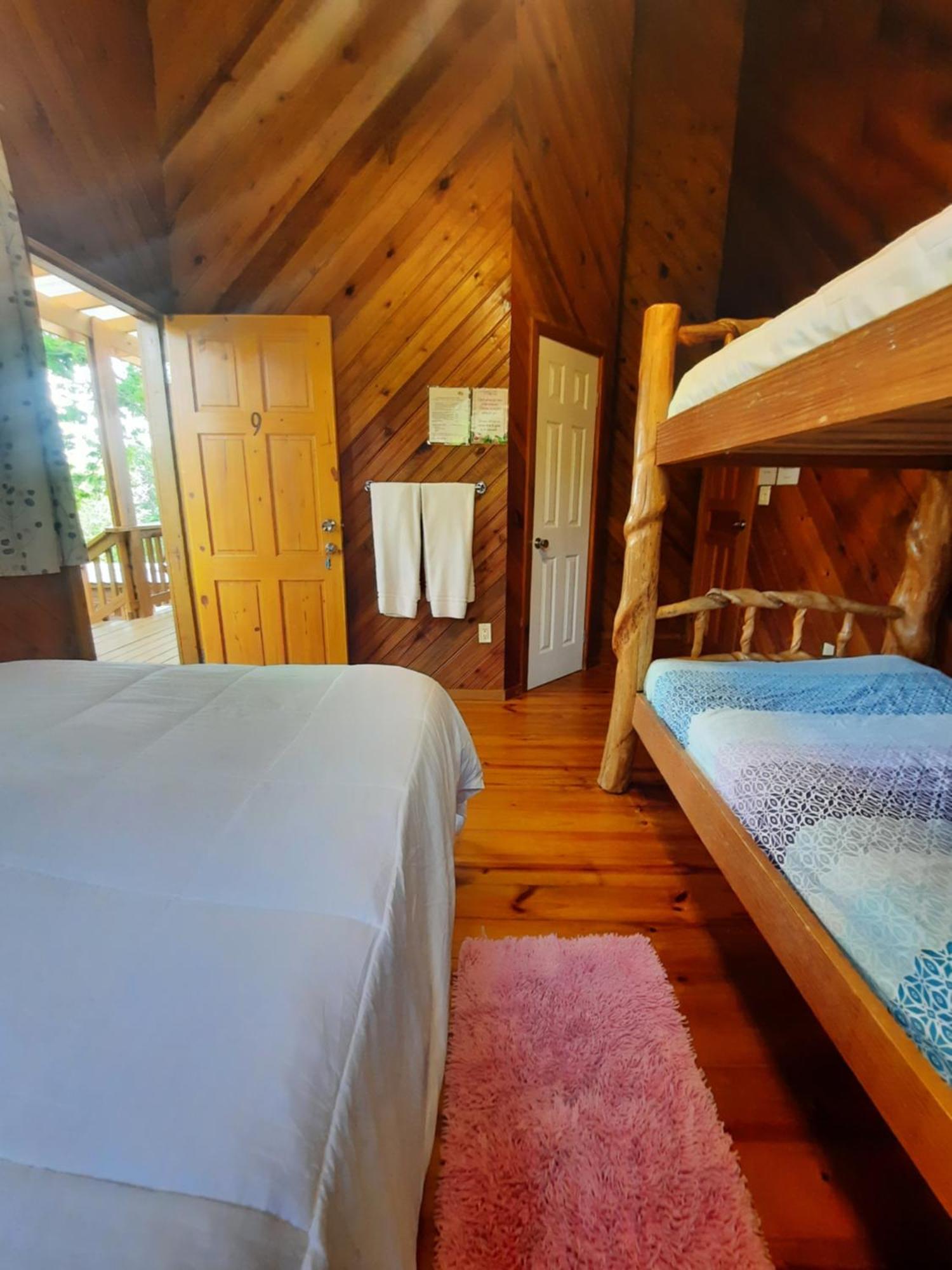 Guava Grove Resort & Villas Sandy Bay Buitenkant foto