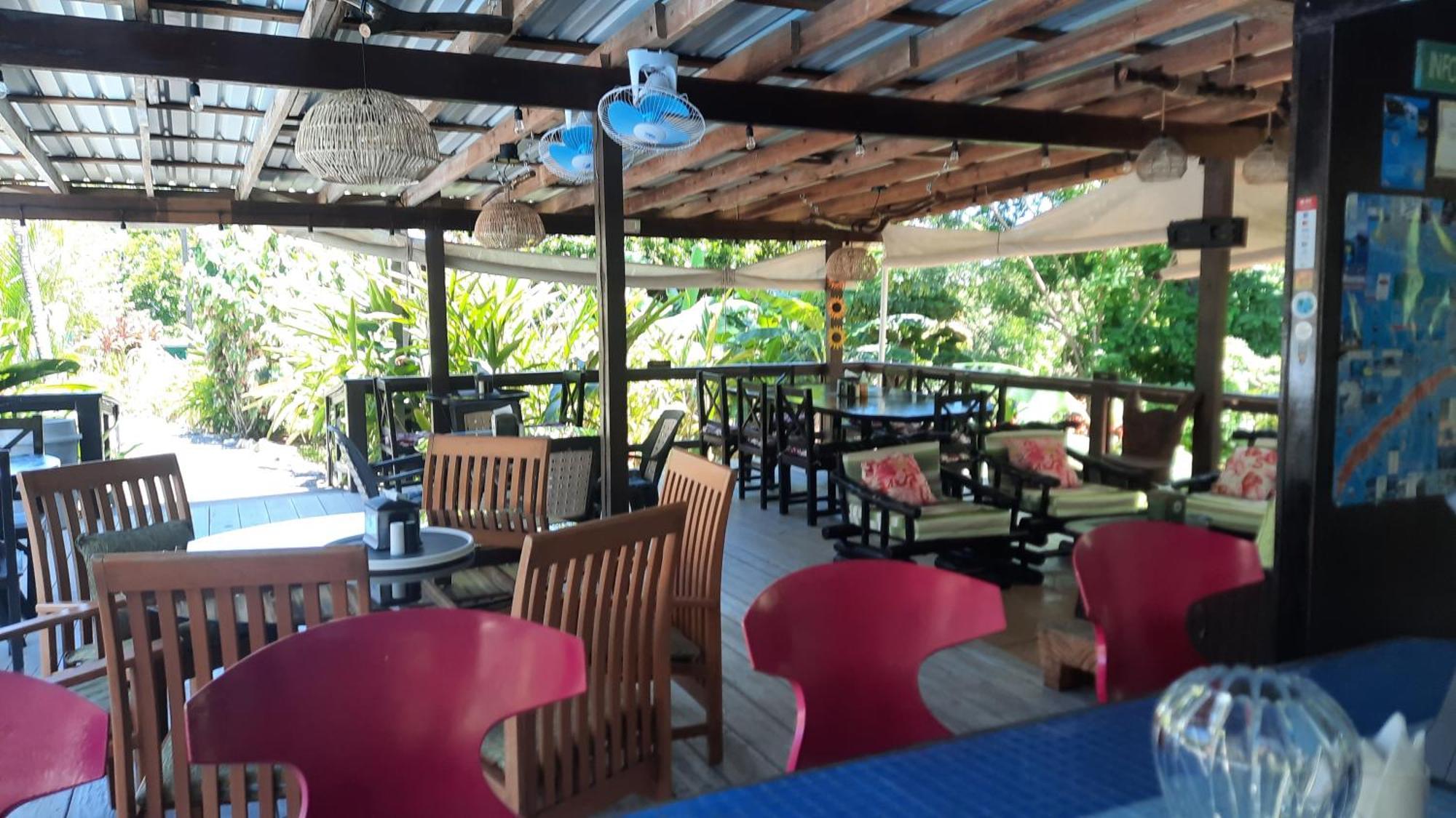 Guava Grove Resort & Villas Sandy Bay Buitenkant foto