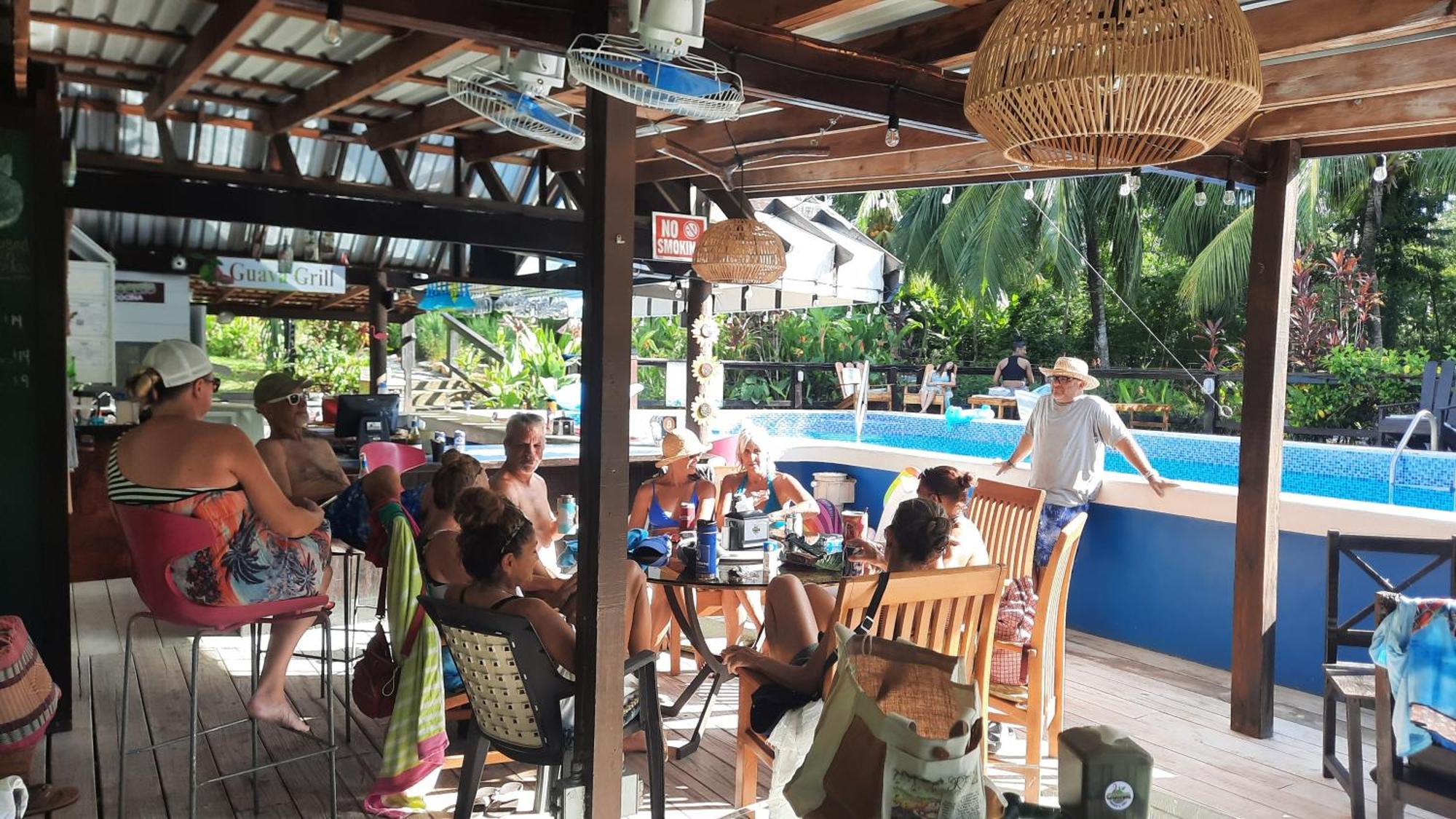 Guava Grove Resort & Villas Sandy Bay Buitenkant foto