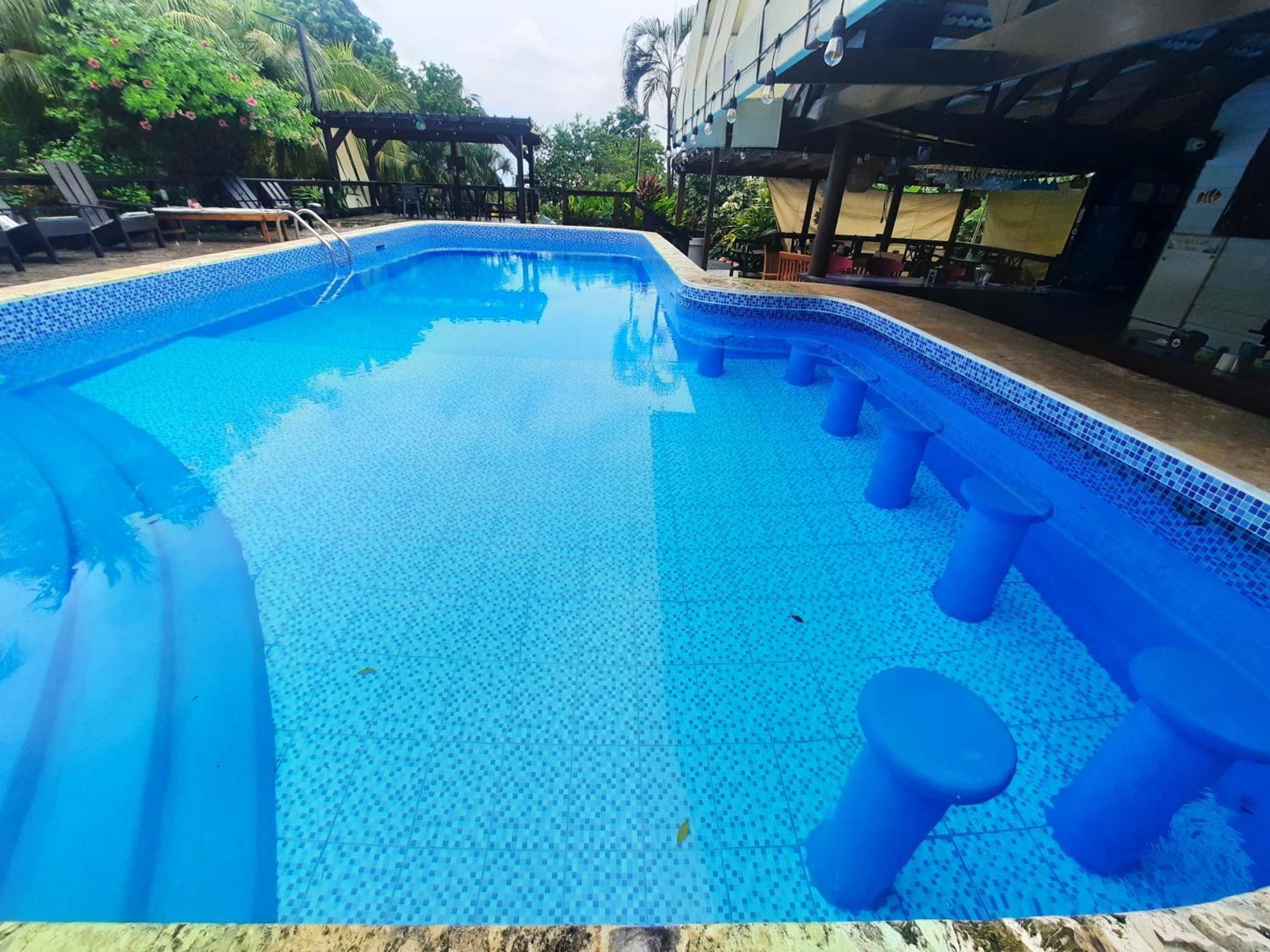 Guava Grove Resort & Villas Sandy Bay Buitenkant foto